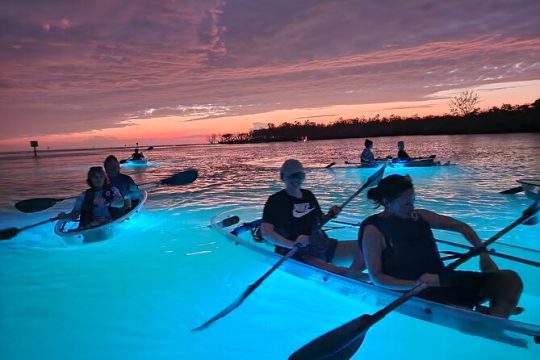 2-Hour Sunset and Glow Clear Kayak Guided Tour in North Naples